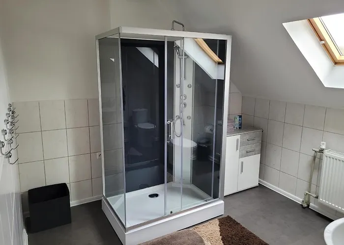 아파트 3 Fuer 6 Personen